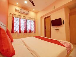 Capital O 13489 Garuda Comforts