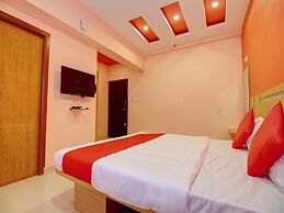 Capital O 13489 Garuda Comforts