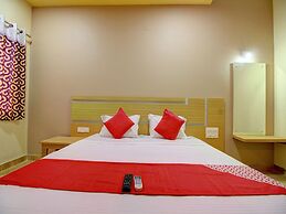 Capital O 13489 Garuda Comforts