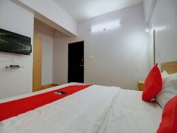 Capital O 13489 Garuda Comforts