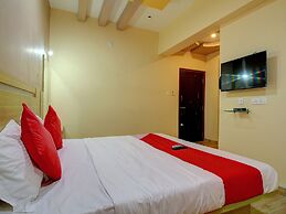 Capital O 13489 Garuda Comforts