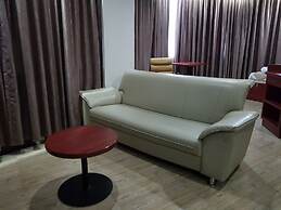 Cherry Midtown Hotel