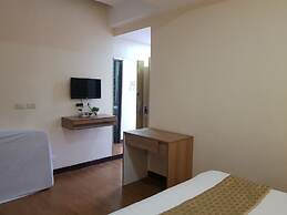 Sleep and Stay Hotel