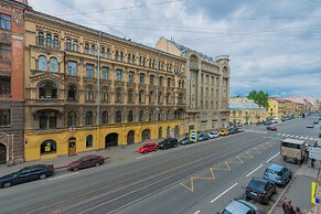 Apart-hotel on Marata 28