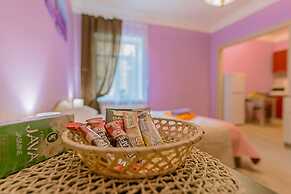 Apart-hotel on Marata 28