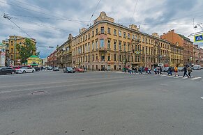 Apart-hotel on Marata 28