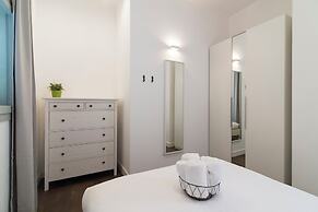 Bauhaus Boutique by TLV2rent