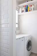 Bauhaus Boutique by TLV2rent