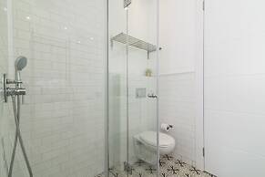 Bauhaus Boutique by TLV2rent