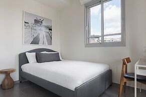 Bauhaus Boutique by TLV2rent