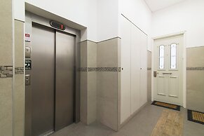 Bauhaus Boutique by TLV2rent