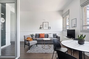 Bauhaus Boutique by TLV2rent