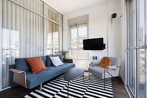 Bauhaus Boutique by TLV2rent