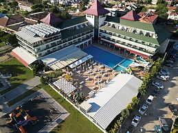 Cetin Prestige Resort