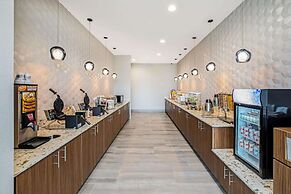 La Quinta Inn & Suites by Wyndham Waco Downtown - Baylor