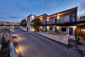 The Falls Hotel & Inn