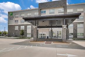 Holiday Inn Express And Suites Denton South by IHG