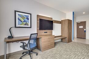 Holiday Inn Express And Suites Denton South by IHG
