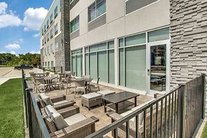 Holiday Inn Express And Suites Denton South by IHG