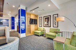 Holiday Inn Express And Suites Denton South by IHG