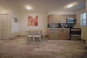 Club Lux Resort By the Beach