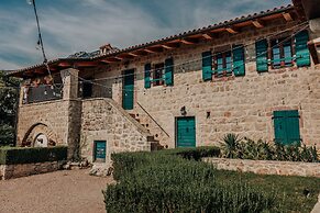 Talici Hill - Rustic Villas