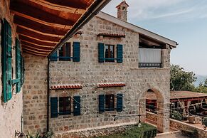 Talici Hill - Rustic Villas
