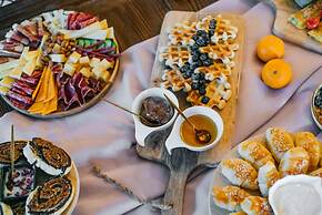 Talici Hill - Rustic Villas