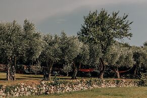 Talici Hill - Rustic Villas