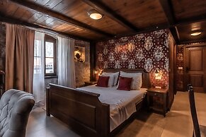 Talici Hill - Rustic Villas