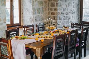 Talici Hill - Rustic Villas