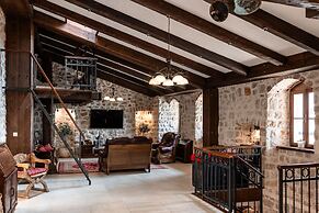 Talici Hill - Rustic Villas