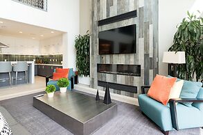 Bluebird Suites in Silicon Valley