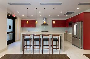 Bluebird Suites in Silicon Valley