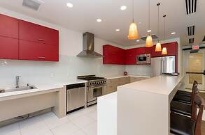 Bluebird Suites in Silicon Valley