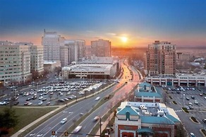 Bluebird Suites in Reston