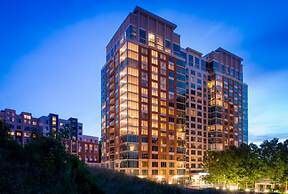 Bluebird Suites in Tysons Corner