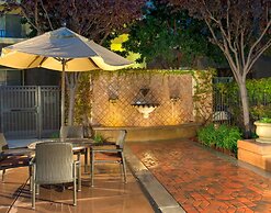 Bluebird Suites in Santa Clara