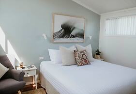 Surfside Cudmirrah Beach