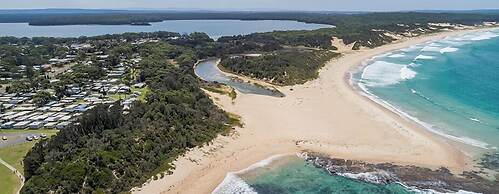 Surfside Cudmirrah Beach