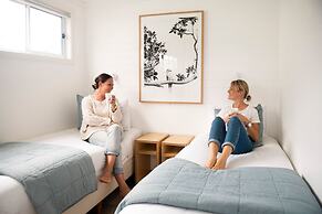 Surfside Cudmirrah Beach