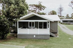 Surfside Cudmirrah Beach