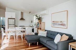 Surfside Cudmirrah Beach