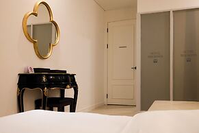 Hotel Insomnia