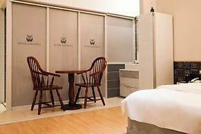 Hotel Insomnia
