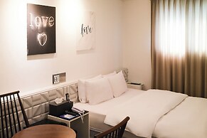 Hotel Insomnia