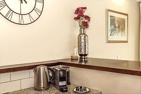 Princes Wharf - Charming 1BR Apartment