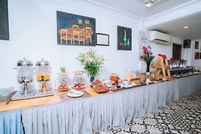 Grand Elevation Hotel