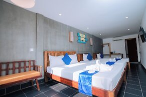 Grand Elevation Hotel