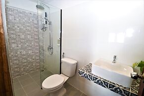 Grand Elevation Hotel